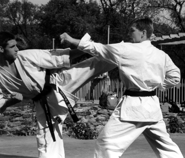 Instruktor Dennis Hauptmann 2. Dan Karate